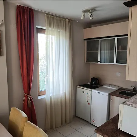 Fancy In Chateau Nessebar Complex With A Sea View , Only 100m From The Апартаменты Свети-Влас